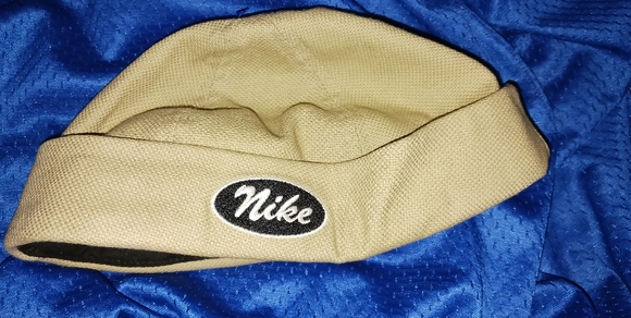 Vintage Nike Tan and Black Skullcap - Picture 2 of 3